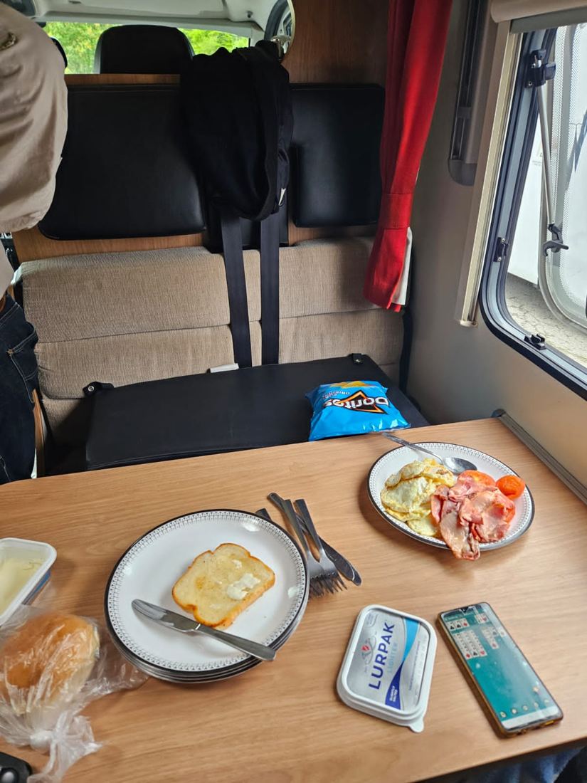 Breakfast on the road